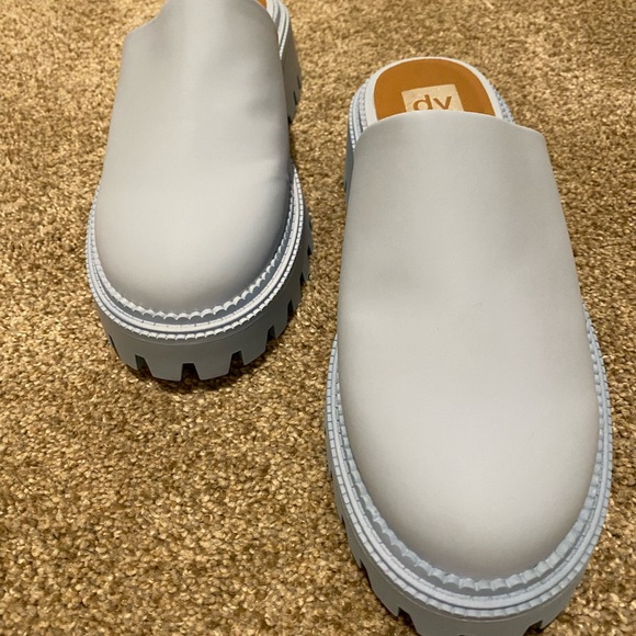 Girls dolce vita pale blue slides. NWT. Size 5 - Picture 7 of 7